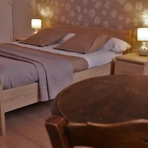 La Maison Des 4 M Couette-café